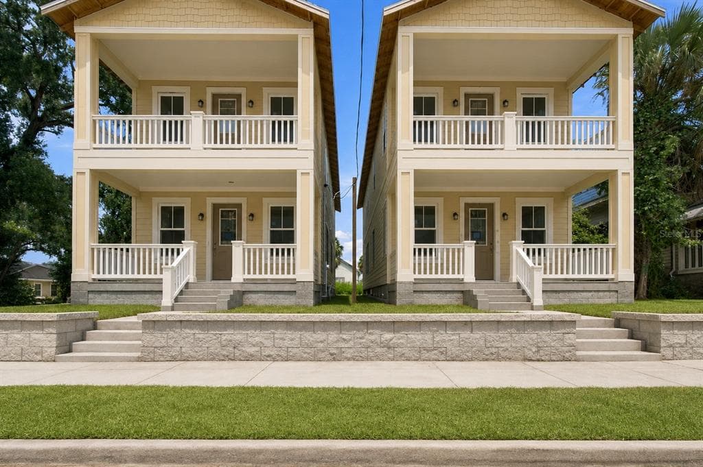 942 E 11TH AVENUE UNIT 1