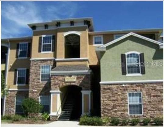 10103 COURTNEY OAKS CIRCLE UNIT 302 TAMPA, FL 33619