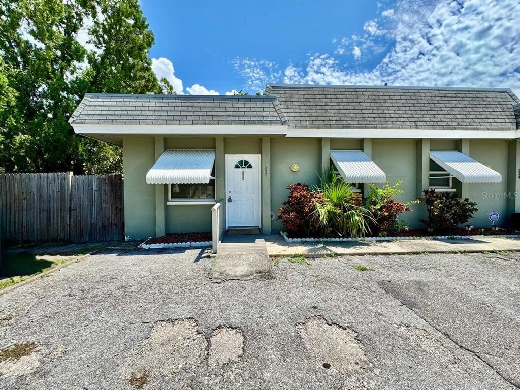 865 TROTTER ROAD LARGO, FL 33770