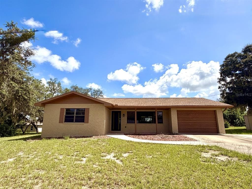 2404 N COCHRANE ROAD