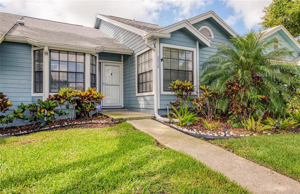 2478 BENTLEY DR