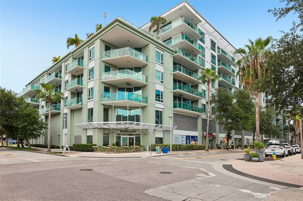 102 N 12TH STREET UNIT 1813