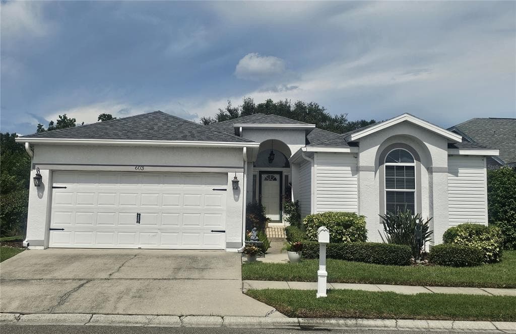 603 CANAL WAY OLDSMAR, FL 34677