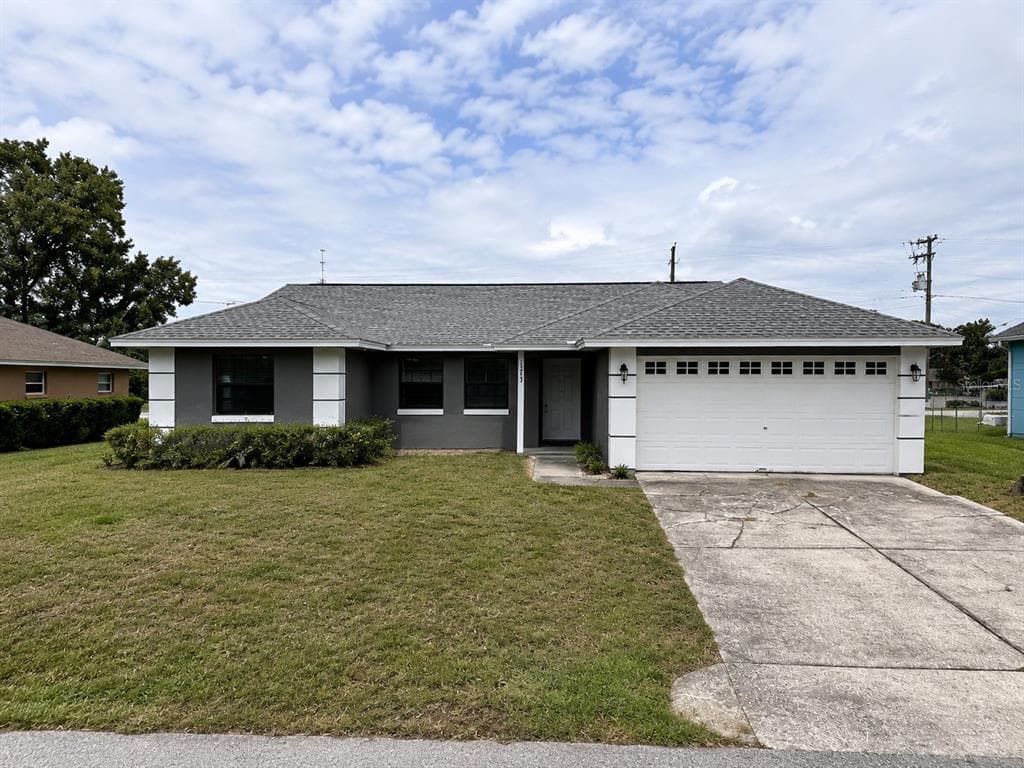 3217 CHERRY HILL CIRCLE N LAKELAND, FL 33810