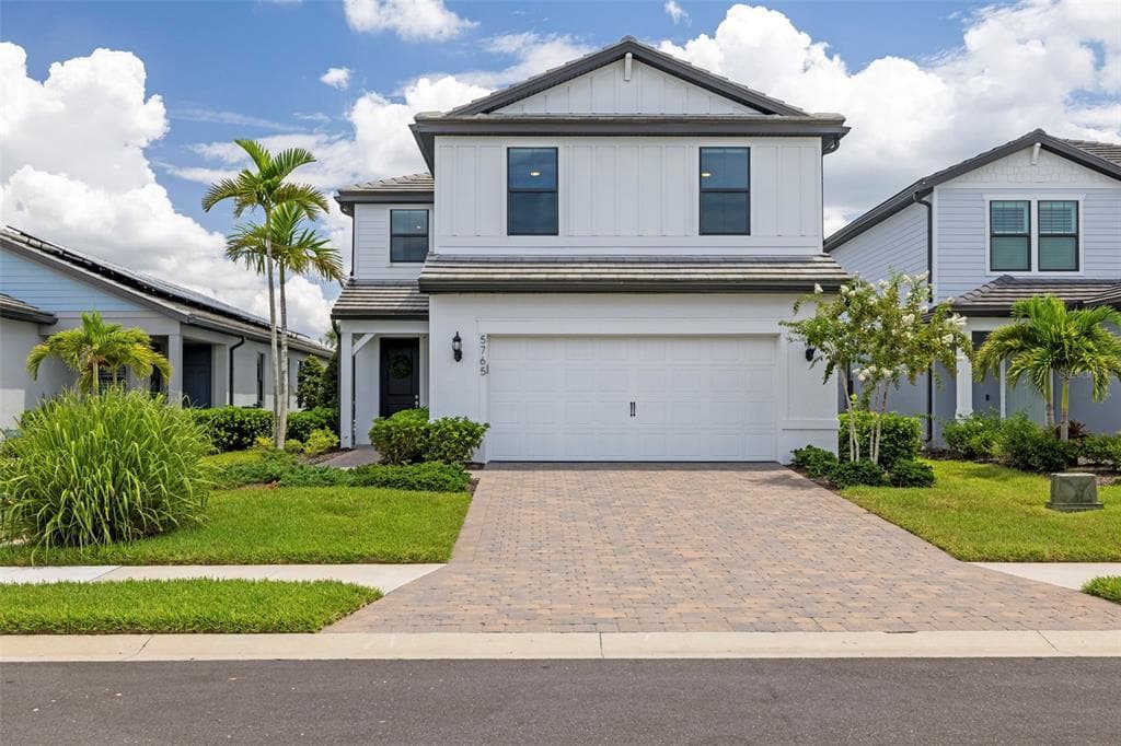 5765 SILVERSIDE PINE COURT BRADENTON, FL 34211