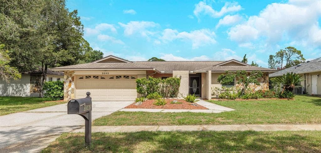 3582 FAIRWAY FOREST DRIVE