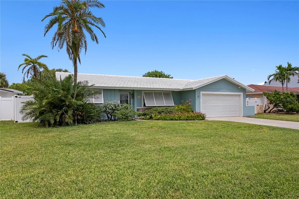 2972 E VINA DEL MAR BOULEVARD ST PETE BEACH, FL 33706