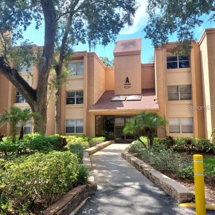 4411 SHADY TERRACE LANE UNIT 310 TAMPA, FL 33613
