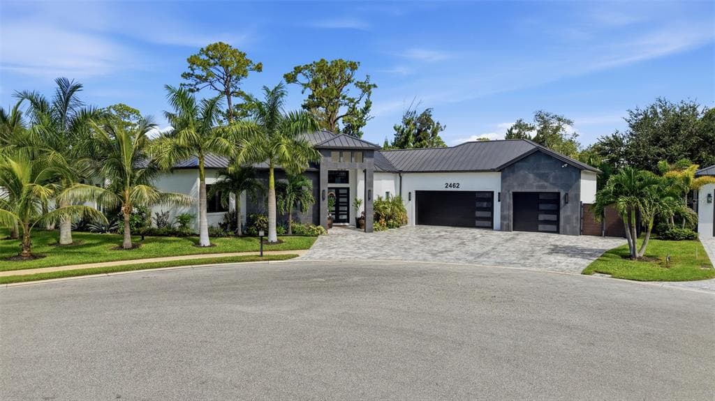 2462 MISSARA LANE SARASOTA, FL 34231