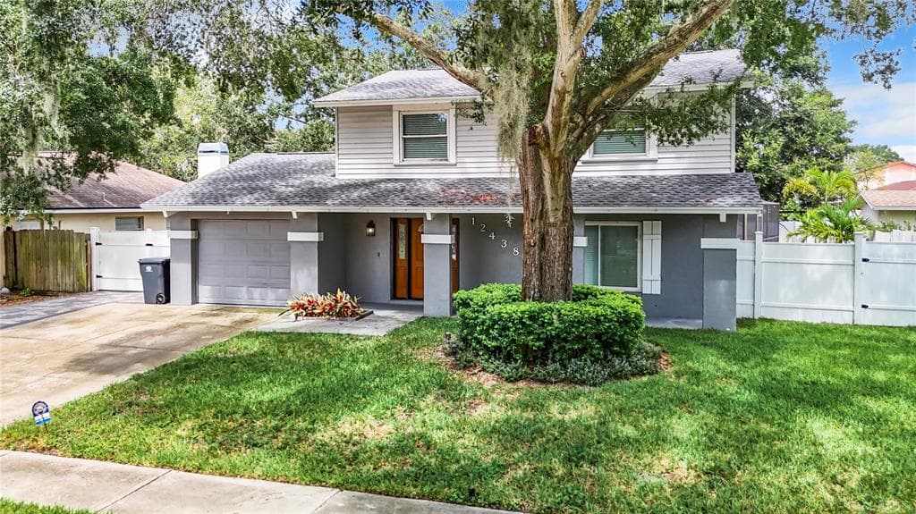 12438 CARDIFF DRIVE TAMPA, FL 33625