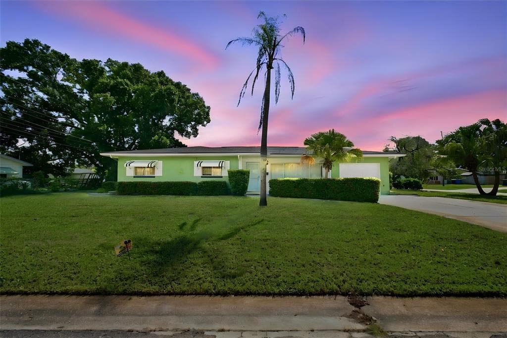 2101 WINCHESTER ROAD N ST PETERSBURG, FL 33710