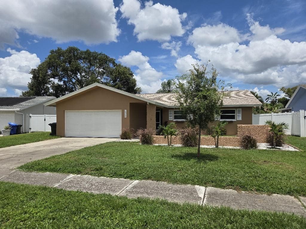 1606 DALE CIRCLE N DUNEDIN, FL 34698