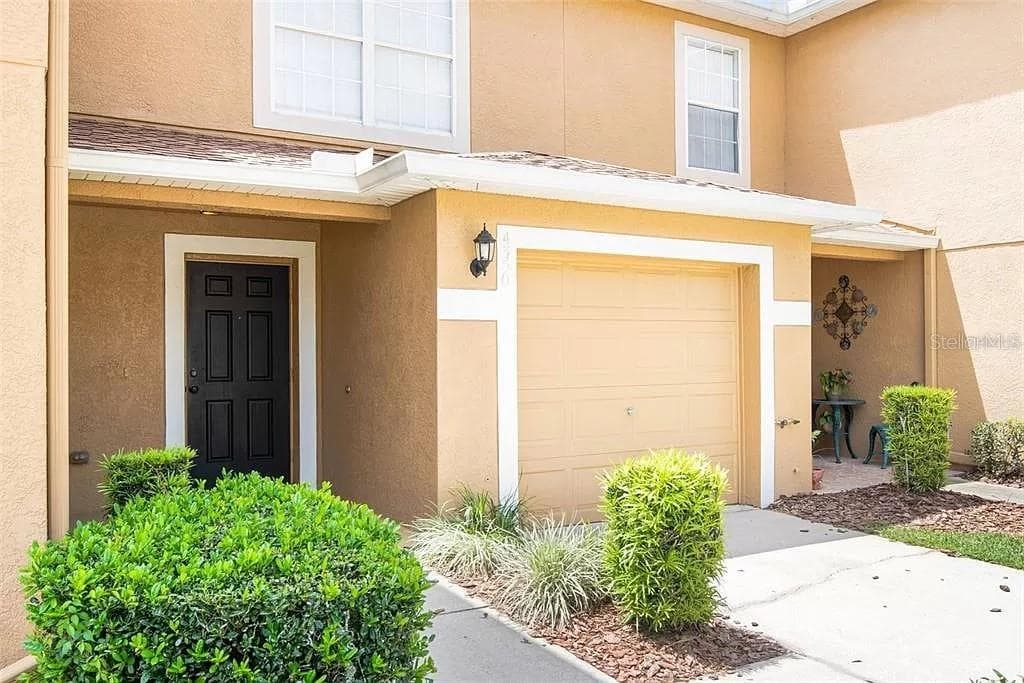 4350 WINDING RIVER WAY