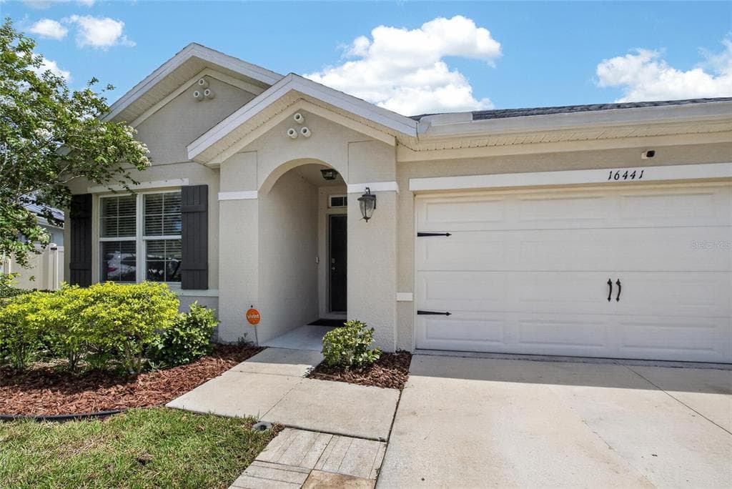 16441 TREASURE POINT DRIVE WIMAUMA, FL 33598