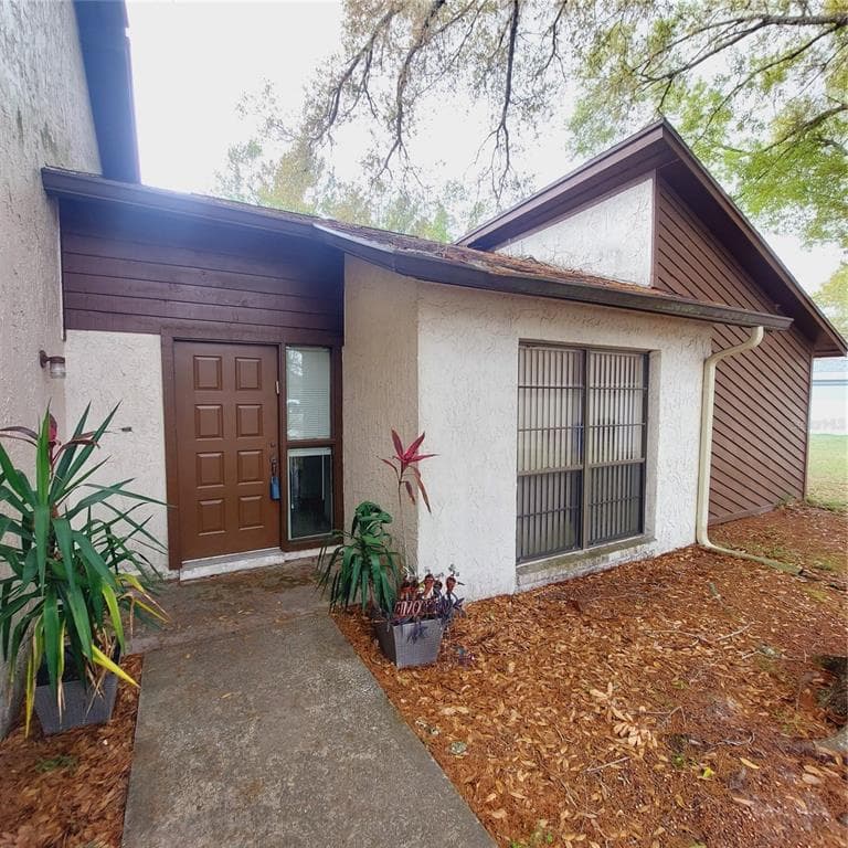14902 OLDGATE PLACE TAMPA, FL 33624