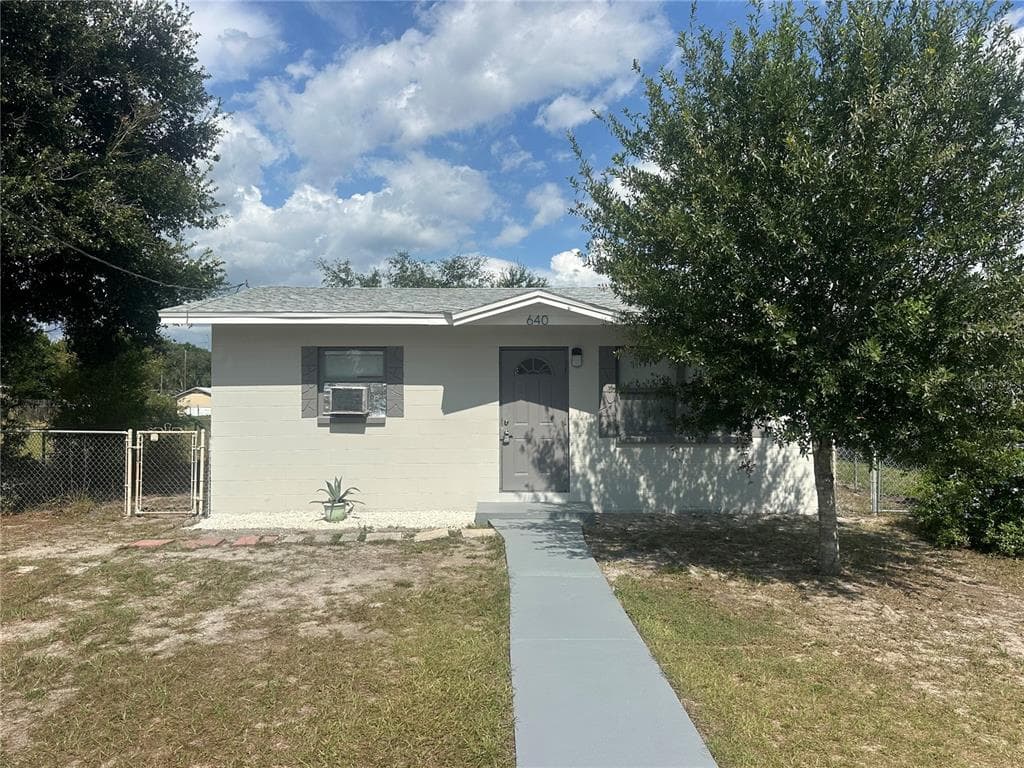 640 N 8TH STREET