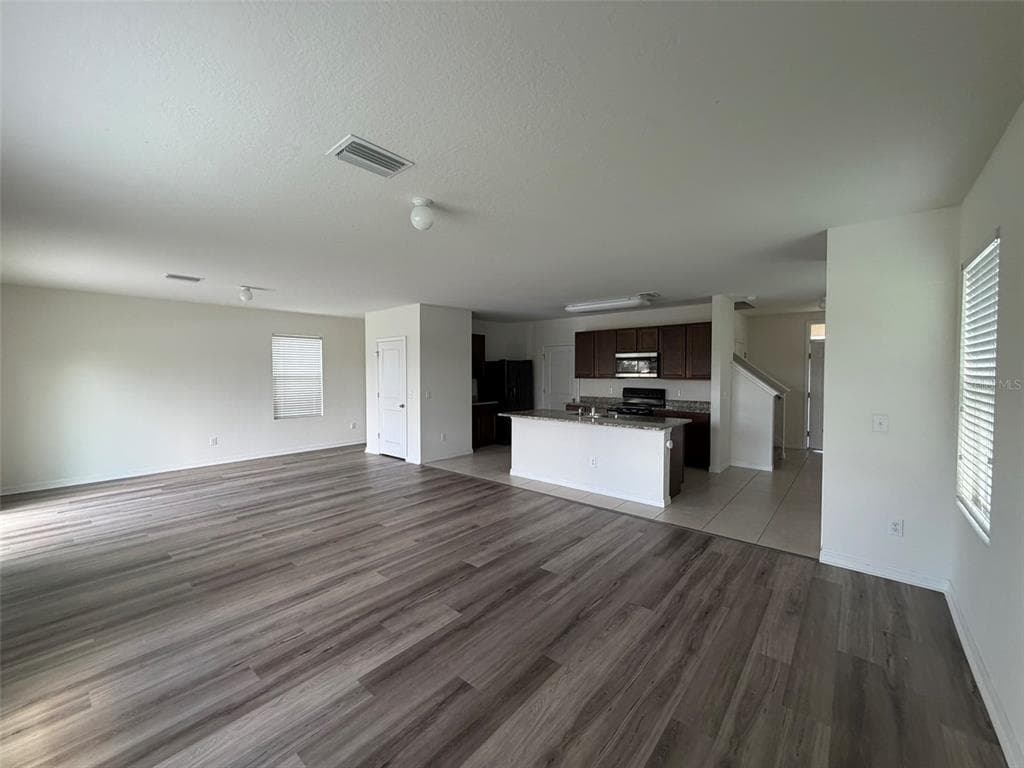 7557 TUSCAN BAY CIRCLE WESLEY CHAPEL, FL 33545
