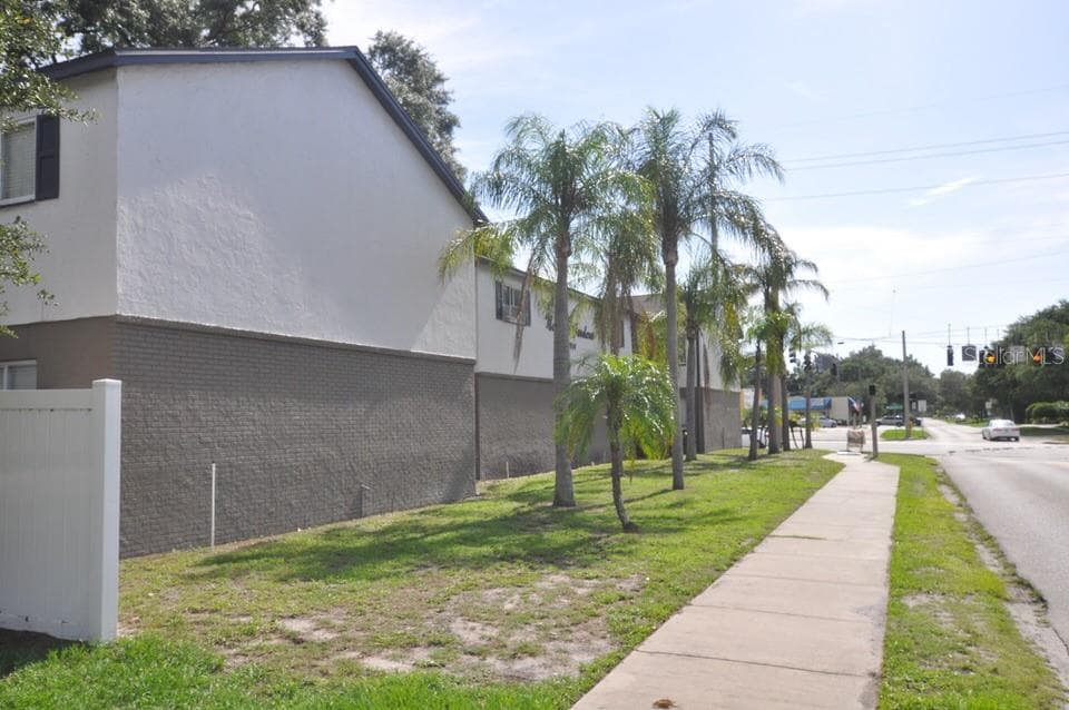 3914 W NEPTUNE STREET UNIT 3 TAMPA, FL 33629