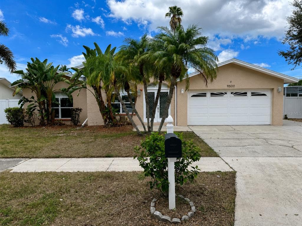 9500 118TH LANE SEMINOLE, FL 33772