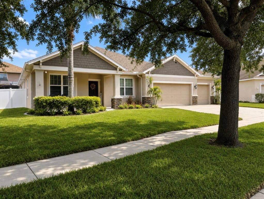 1518 RHODESWELL LANE DOVER, FL 33527