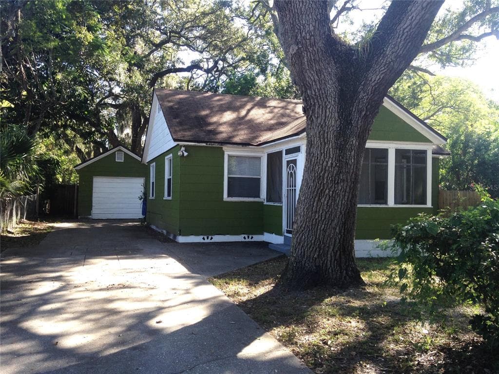 2226 27TH STREET S ST PETERSBURG, FL 33712