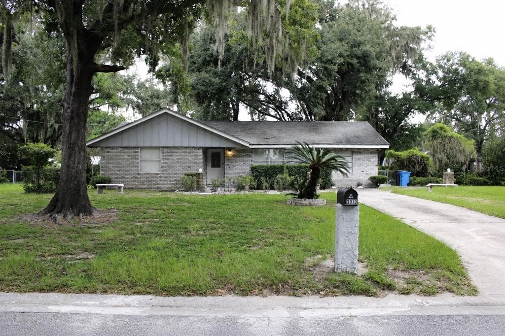 3010 OAKVIEW LANE PLANT CITY, FL 33566