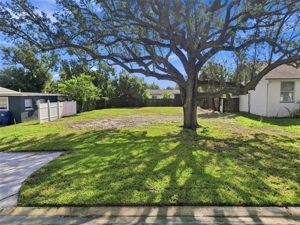 4135 CARSON STREET NE ST PETERSBURG, FL 33703