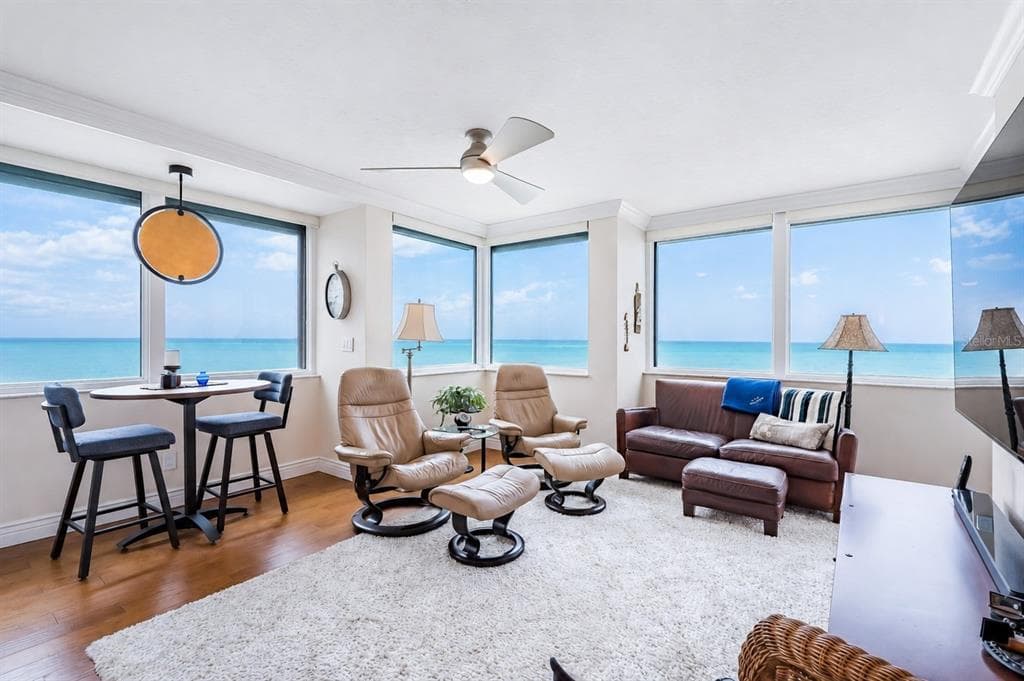 1600 GULF BOULEVARD UNIT 1013 CLEARWATER, FL 33767