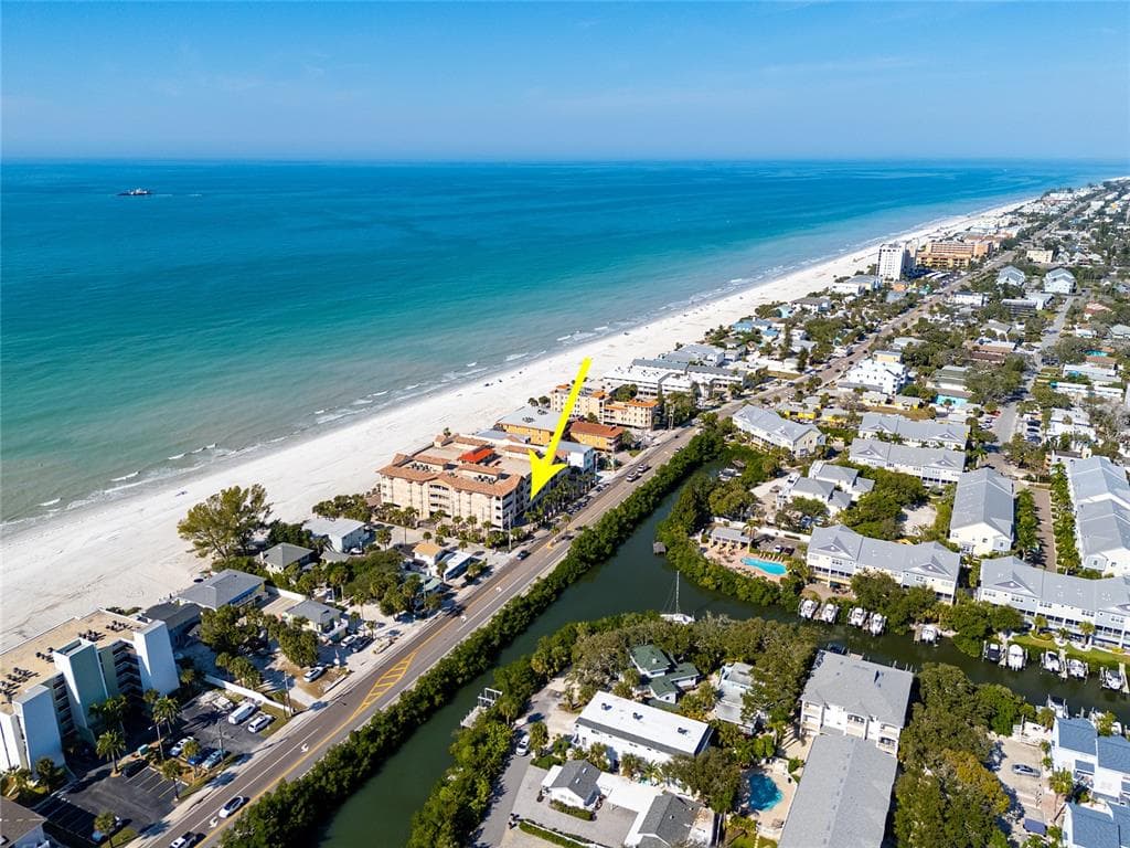 604 GULF BOULEVARD UNIT 207 INDIAN ROCKS BEACH, FL 33785