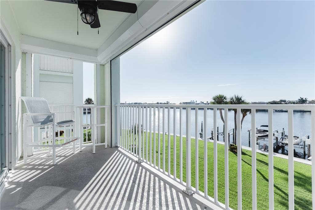 400 64TH AVENUE UNIT 305 ST PETE BEACH, FL 33706