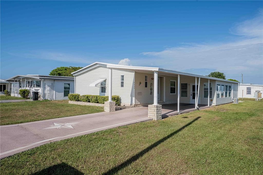 5335 POWHATTAN STREET ZEPHYRHILLS, FL 33542