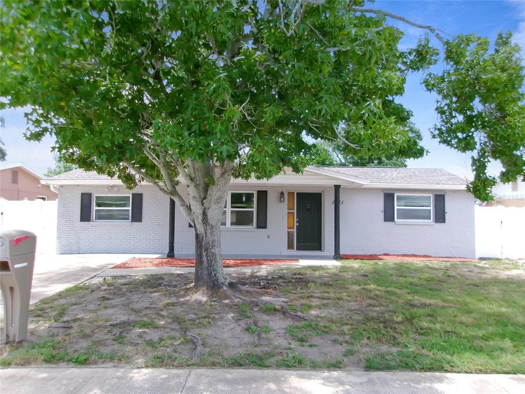 1421 NORMANDY BOULEVARD HOLIDAY, FL 34691