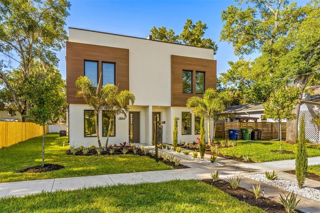 412 W AMELIA AVENUE UNIT 2 TAMPA, FL 33602