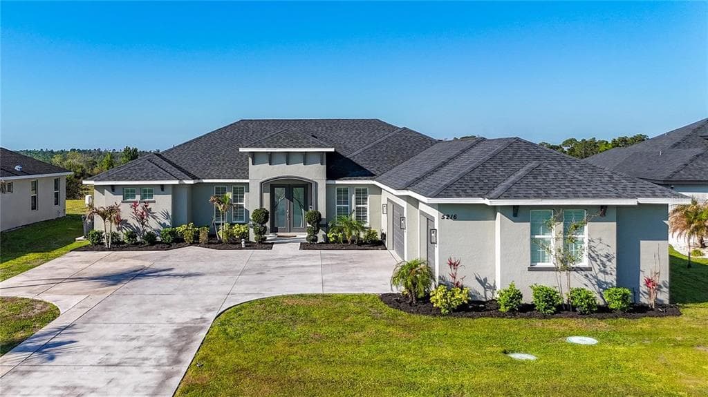 5216 LAKE VENICE DRIVE WIMAUMA, FL 33598