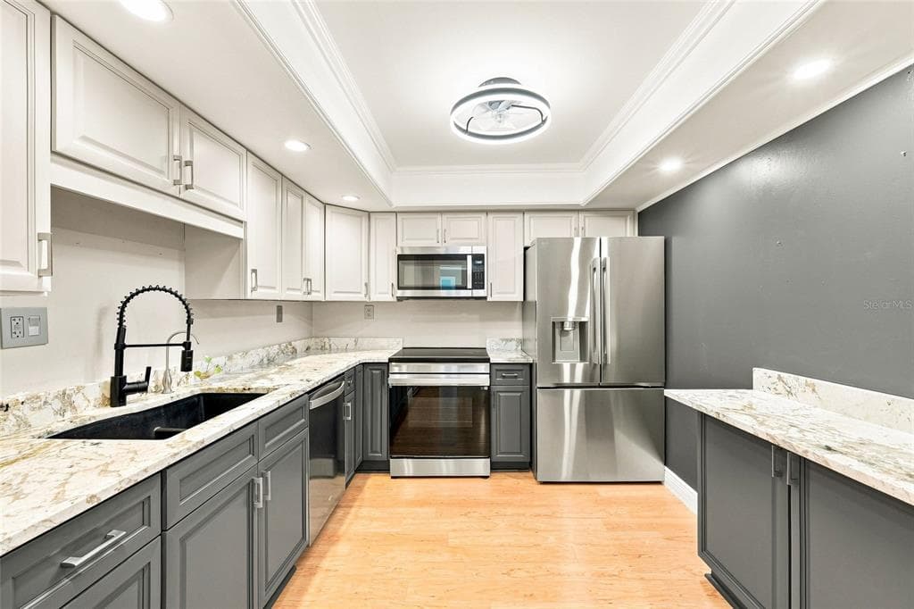 19029 N US HIGHWAY 19 UNIT 9-704 CLEARWATER, FL 33764