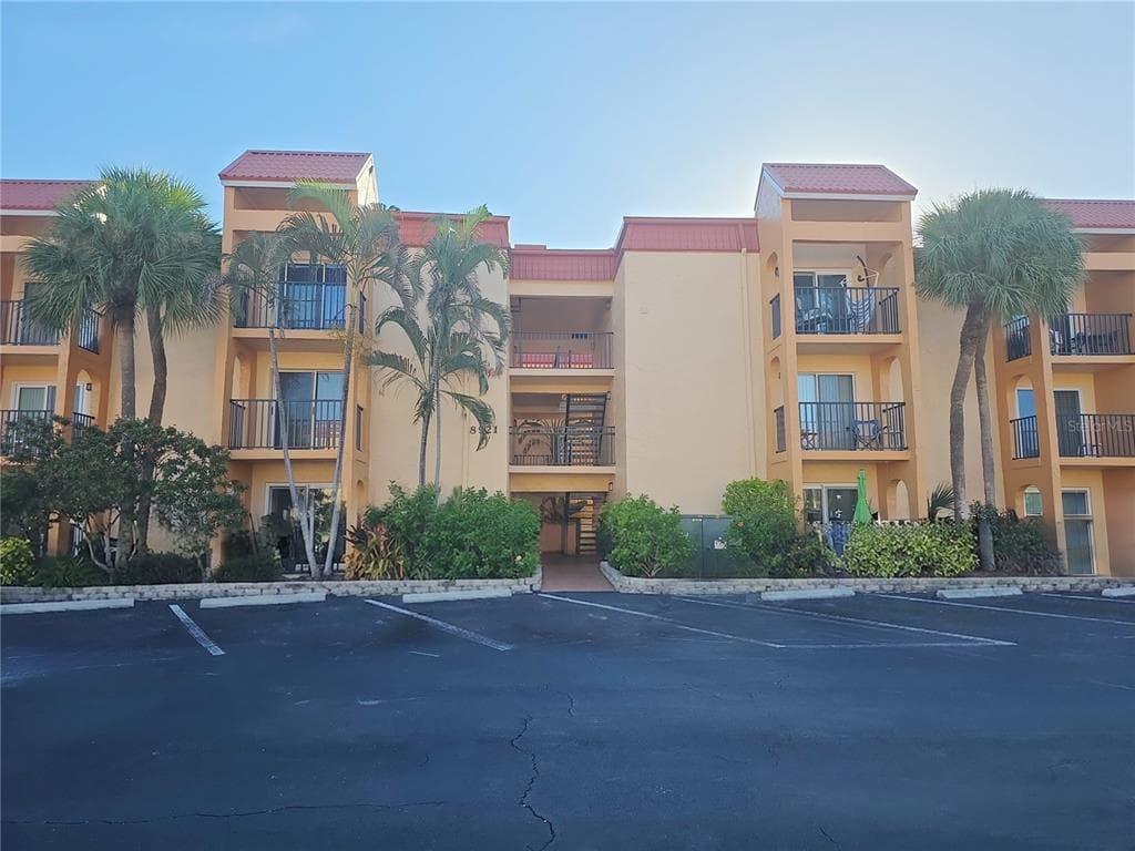 8921 BLIND PASS ROAD UNIT 142 ST PETE BEACH, FL 33706