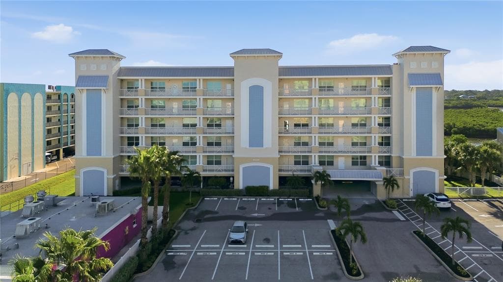 19519 GULF BOULEVARD UNIT 403 INDIAN SHORES, FL 33785