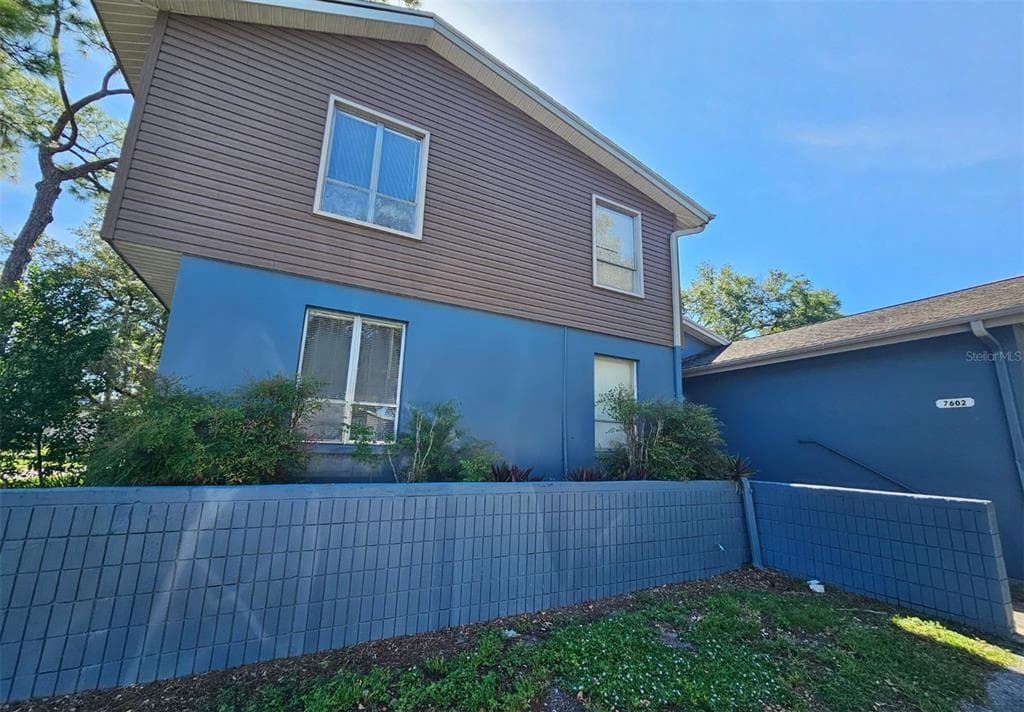 7602 W POWHATAN AVENUE UNIT 2 TAMPA, FL 33615