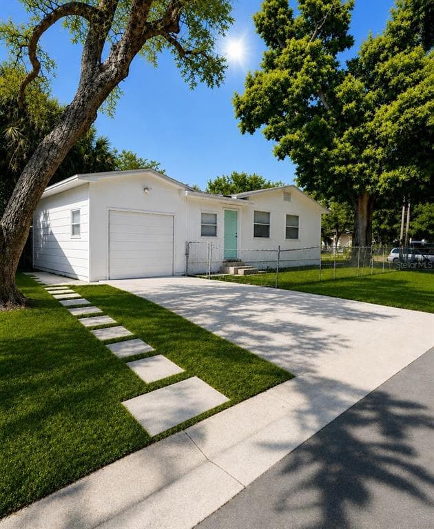 1543 43RD STREET S ST PETERSBURG, FL 33711