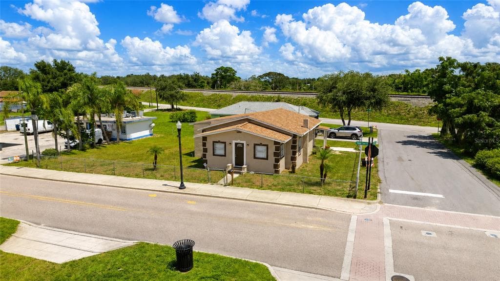 1101 DR MARTIN L KING JR WAY HAINES CITY, FL 33844