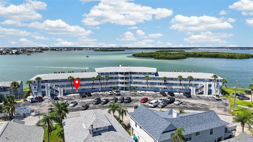 280 126TH AVENUE UNIT 103 TREASURE ISLAND, FL 33706
