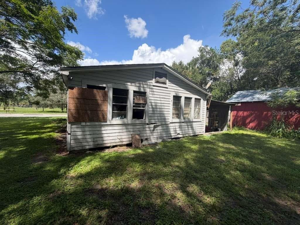 410 N ORANGE AVE UMATILLA, FL 32784