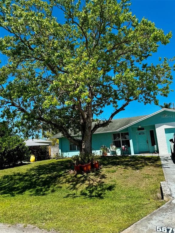 5679 SE INDIGO AVENUE STUART, FL 34997