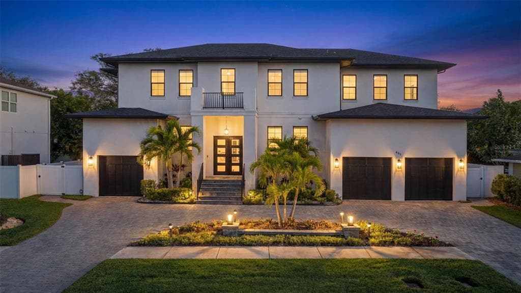481 W DAVIS BOULEVARD TAMPA, FL 33606