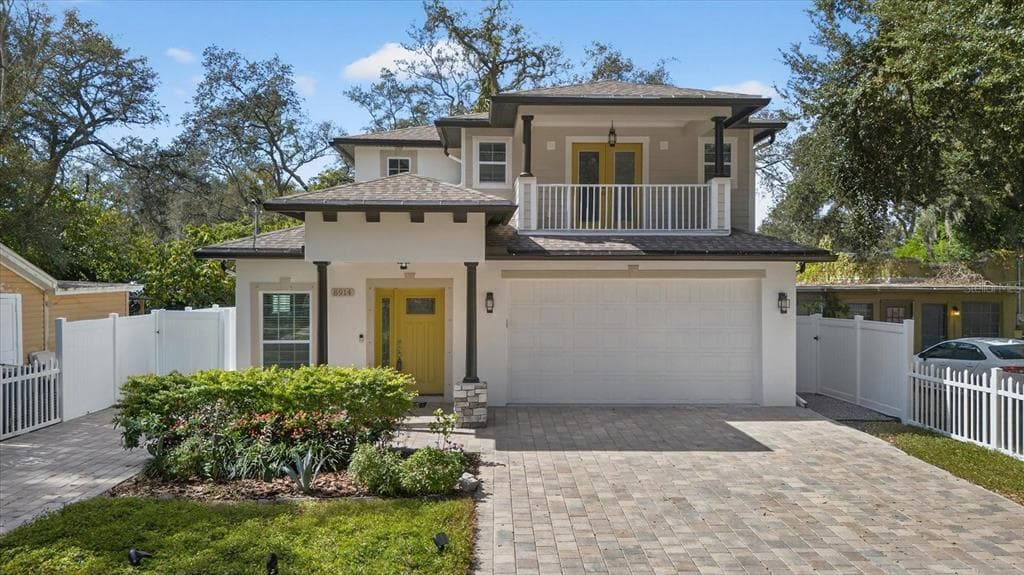 8914 N LYNN AVENUE TAMPA, FL 33604