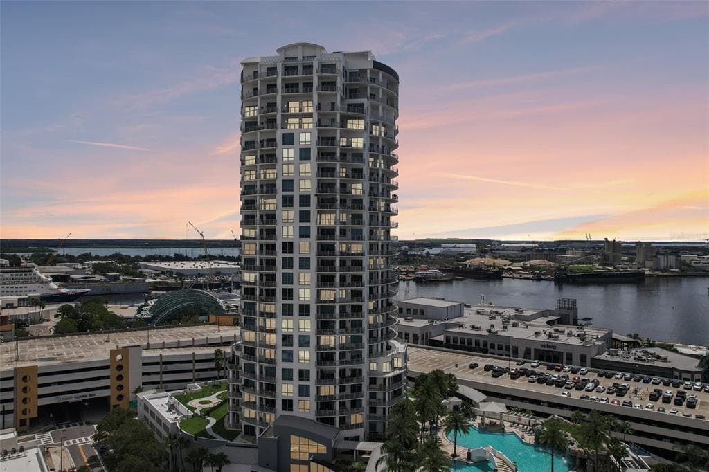1209 E CUMBERLAND AVENUE UNIT 603 TAMPA, FL 33602