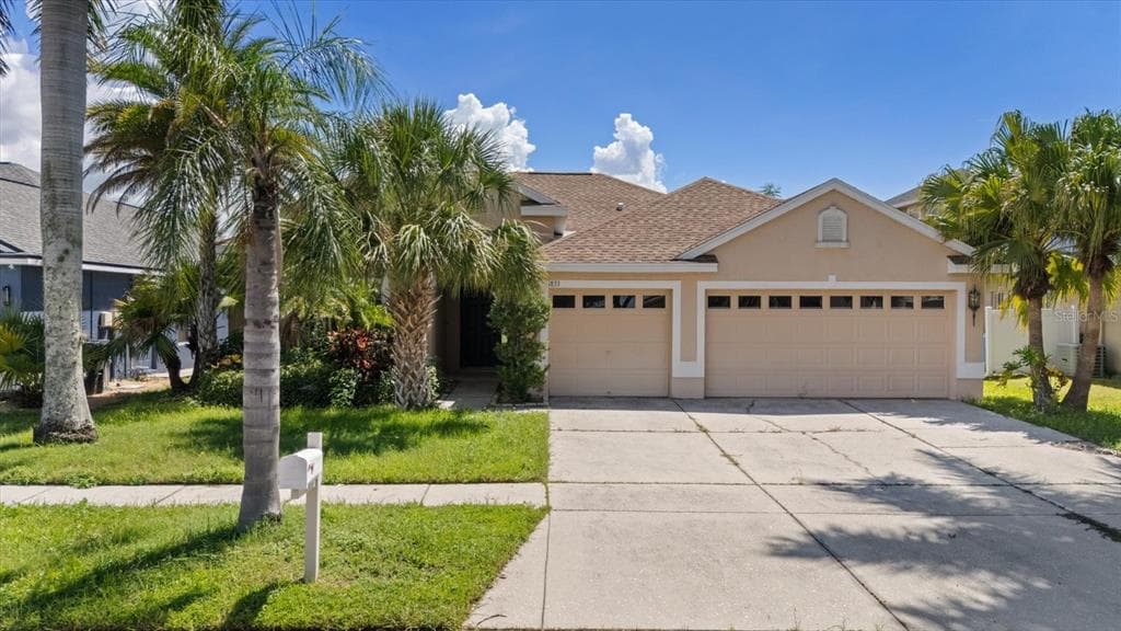 1833 MIRA LAGO CIRCLE RUSKIN, FL 33570