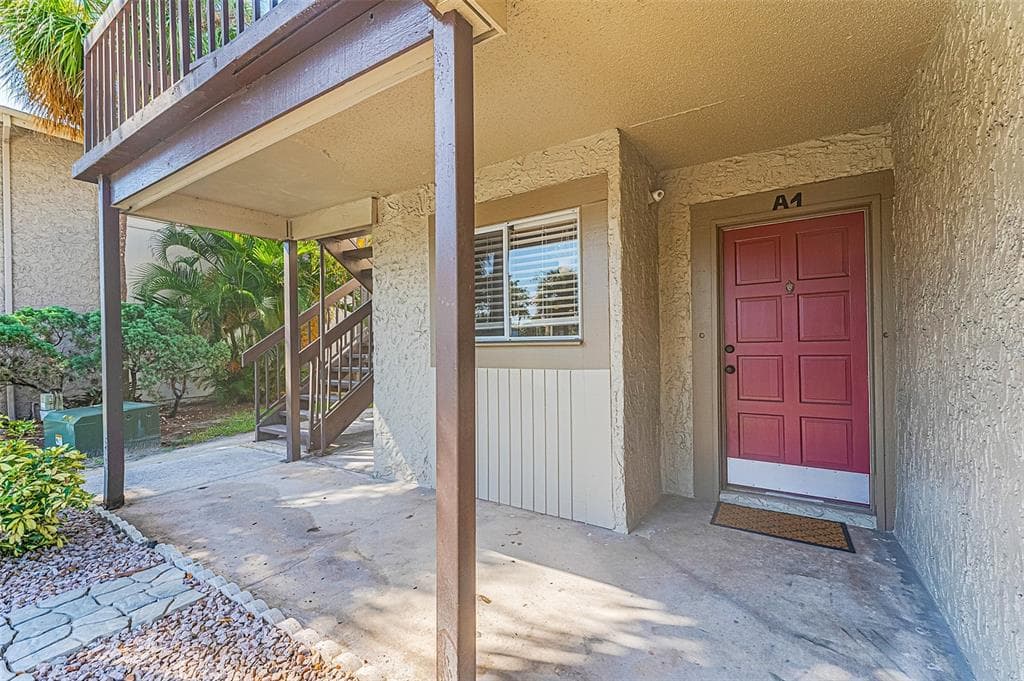 6332 NEWTOWN CIRCLE UNIT 32A1 TAMPA, FL 33615