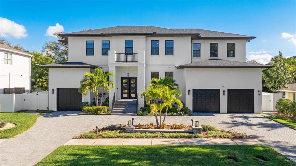 481 W DAVIS BOULEVARD TAMPA, FL 33606