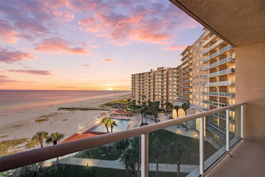 880 MANDALAY AVENUE UNIT S507 CLEARWATER, FL 33767